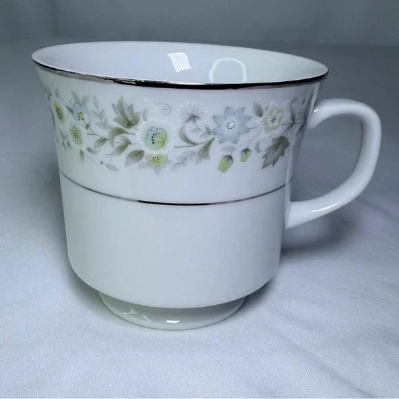 Vintage Porcelain Imperial China W Dalton #745 Blue And Silver Wildflower Teacup