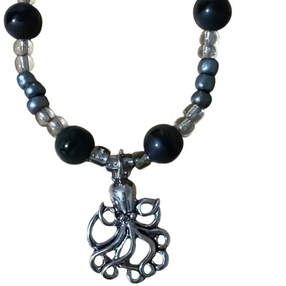 Octopus Charm Necklace Black Gray Beaded Pendant Ocean Themed Coastal Gift‎