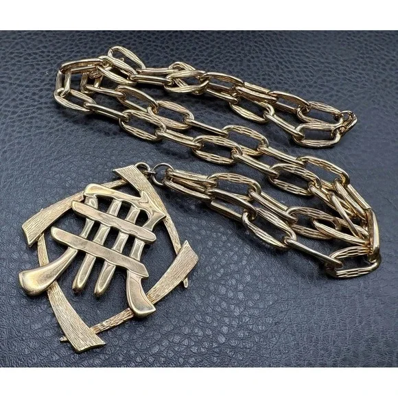 Vintage Asian Character Large Pendant 30