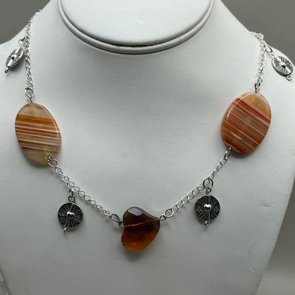 Vintage Inspired Silver Tone Agate Heart Stone Compass Charm Necklace Boho