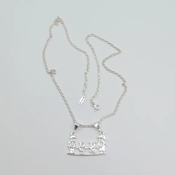 925 sterling silver Family pendant necklace‎ mom dad a boy and a girls
