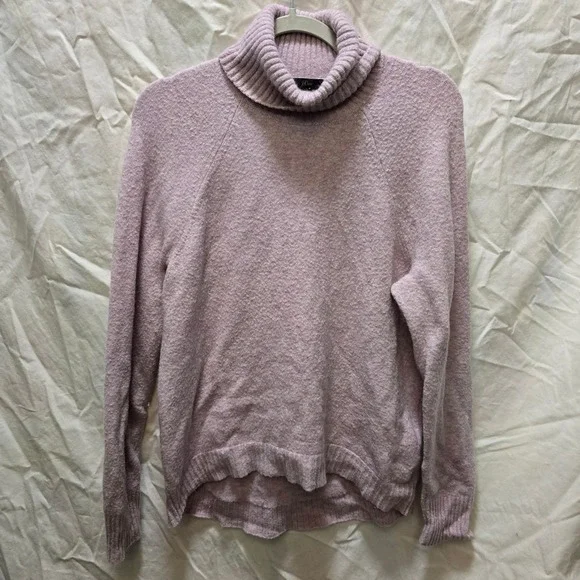 J. Crew Wool Blend Turtleneck Sweater Womens‎ Medium Lavender Purple Knit