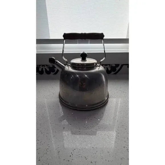 Vintage FARBERWARE Tea Kettle Pot 753 2.5 Quart Lid and Whistler Stainless Steel
