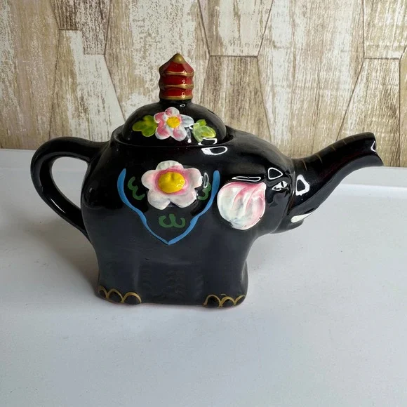 Vintage Black Elephant Teapot Ceramic Floral Design with Lid‎ Unique Collectible