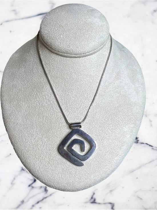 925 Sterling Silver Geometric Maze Pendant Snake Link Chain Necklace