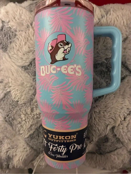 💖 Buc-ee’s 40oz Yukon Outfitters Tumbler | Pink & Blue Tropical 🌴✨ | HTF | Cupho