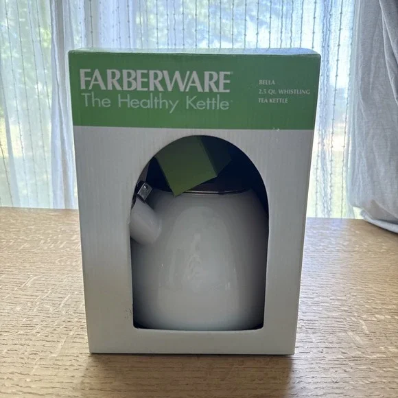 NIB New Faberware Bella 2.5 Qt. Whistling Tea Kettle The Healthy Kettle