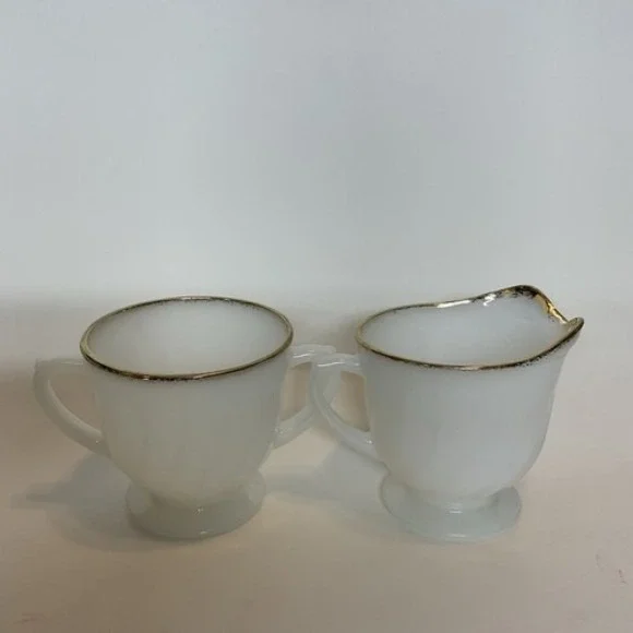 VTG Anchor Hocking White Oven Fire King Milk/Creamer &‎ Sugar Cup Set USA Glass