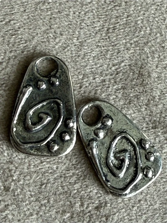 Silver Swirl Pendant Charms (Pair)
