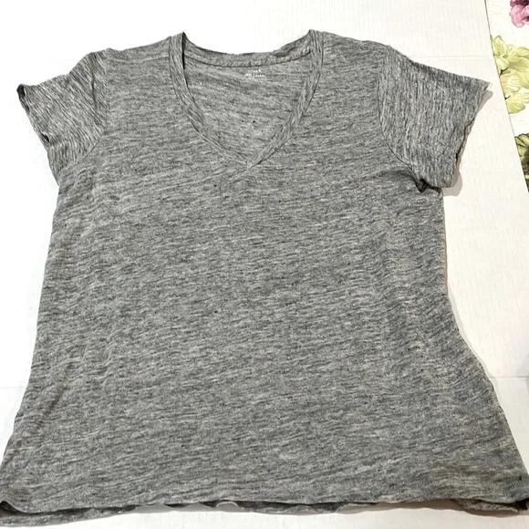 J. Crew Heather Gray V-Neck Short Sleeve Tee
