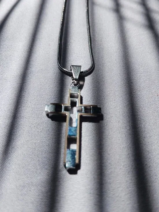 Metal Cross Necklace