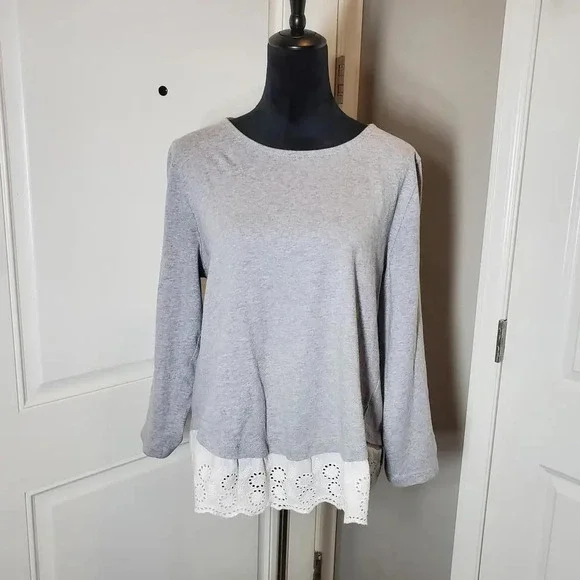 J. by J.CREW Women's Eyelet Lace Hem Gray and White Long Sleeve Top Size XL