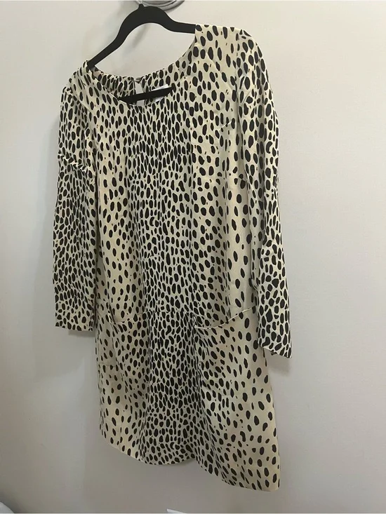 JCrew front pockets Cream and Black Spotted Long Sleeve Shift Dress Size 8