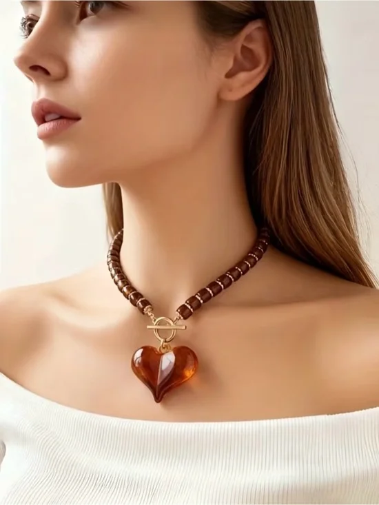 NEW! Brown Beaded Necklace with Amber Heart Pendant 🤎 B0-4