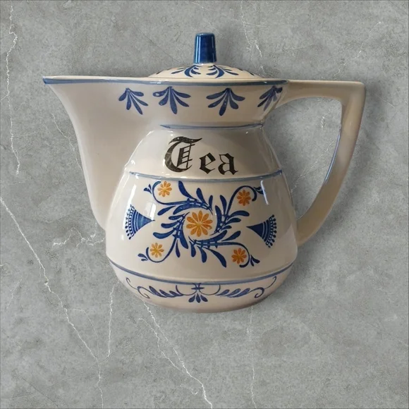 ⚕️1960s Vintage Royal Sealy Japan Blue and White Tea Pot