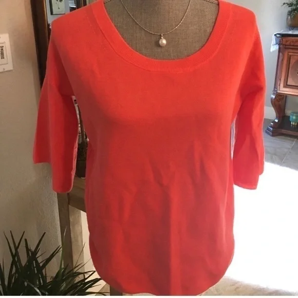 New - J Crew light weight sweater