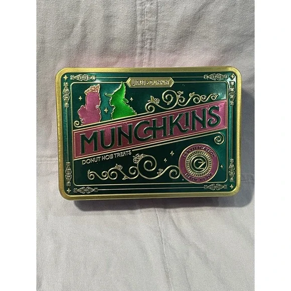 NEW Wicked Dunkin Donuts Munchkin Tin Made In Oz Glinda &‎ Elphaba Pink & Green
