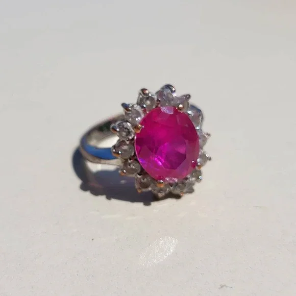 Vintage Pink Synthetic Stone Silver Tone Cocktail Ring Size 7.75 Oval Cluster