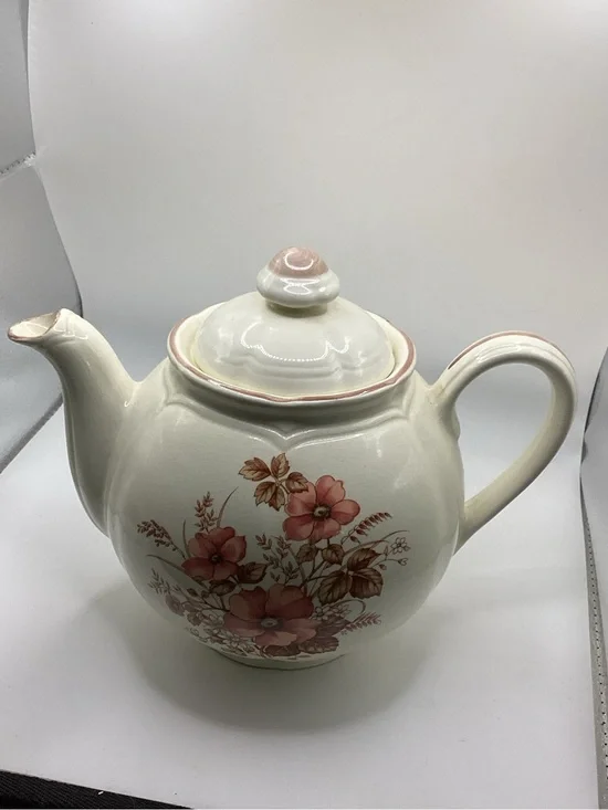 vintage Japanese ceramic teapot, commonly referred to as the 