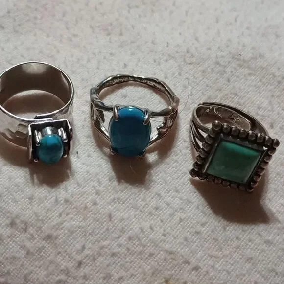 3 turquoise costume rings (R003)