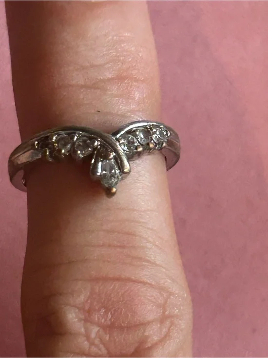 Women’s Vintage Silver Tone Crown Princess Tiara Ring. Size 7.