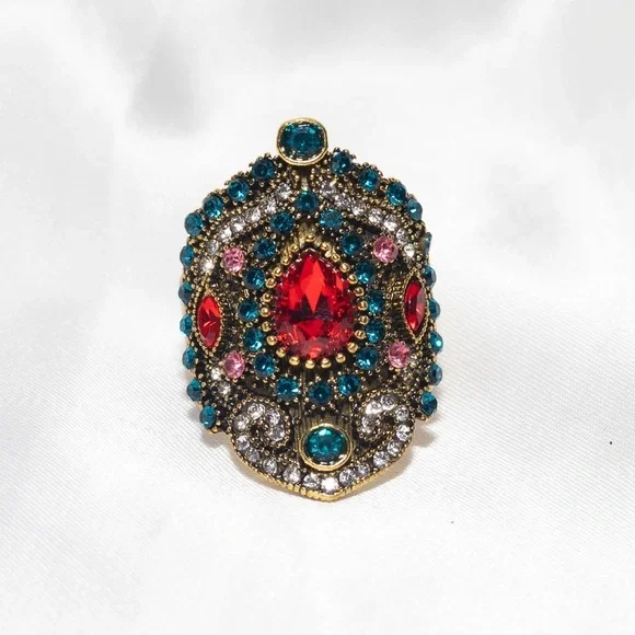 ✨Anthropologie Malha Ruby Royal Ring