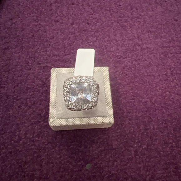 John Hardy Sterling Silver cocktail ring white sapphire