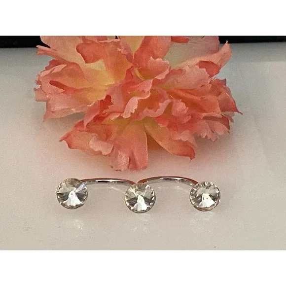 Silver Tone Authentic Design Double Finger Ring With Clear Large Rhinestones EUC