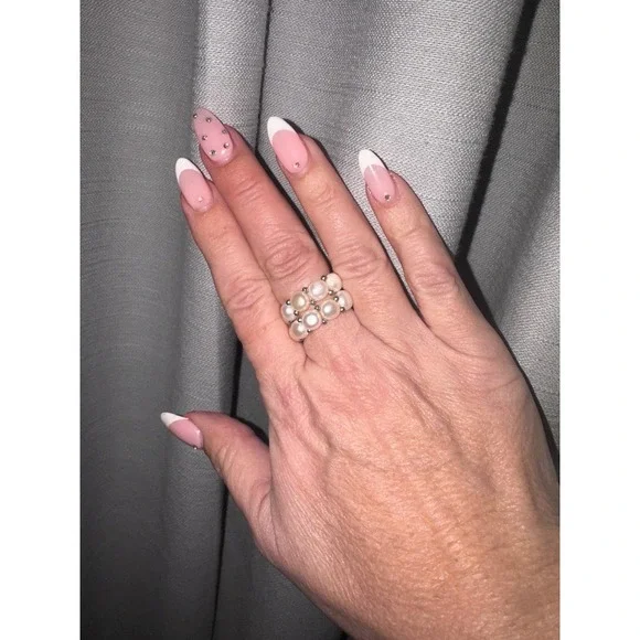 Elegant Pearl Ring Silver‎ Tone Stackable Beaded Statement Ring Stretch size