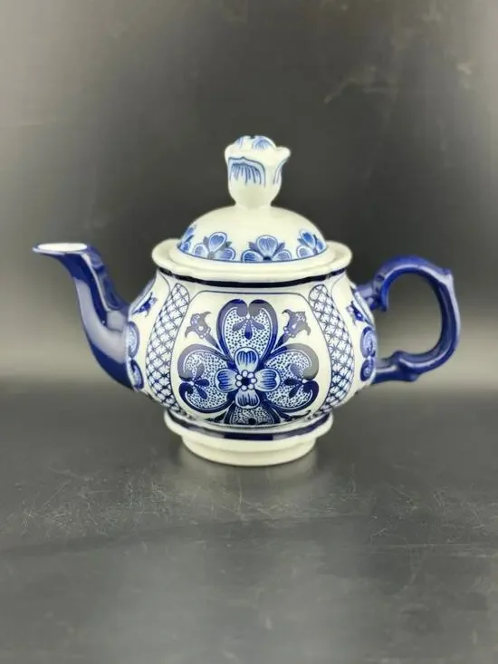 VTG Bombay Company Teapot