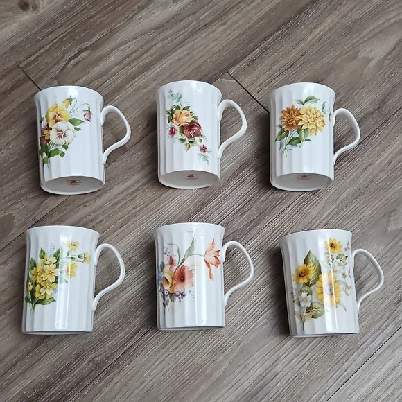 Vintage Staffordshire Queensway Fine Bone China Ribbed Gold Trim Floral Cup Mugs