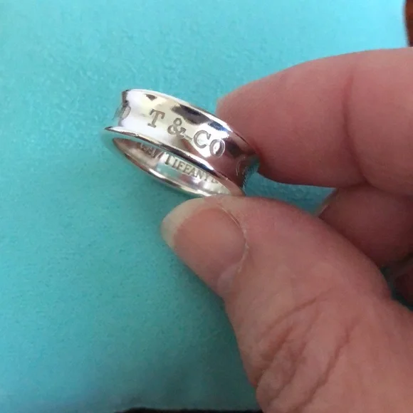 🩵Size 7 1/2 Tiffany & Co.  1837 Concave Wide Band Ring