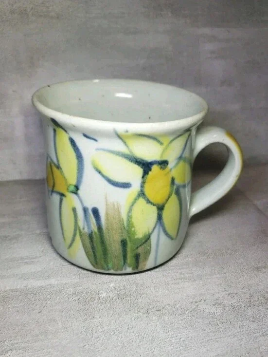 Vtg Yellow Floral Bourton On The Water Mug