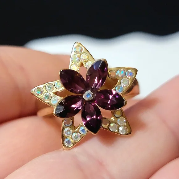 Signed RINC Amethyst Flower Iridescent Rhinestone Star Vintage Ring Gold Tone