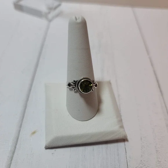 Sterling Silver 925 Green Peridot Filigree‎ Solitaire Ring size 10.25 Boho Style
