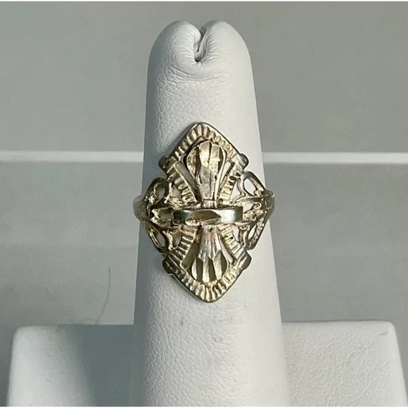 Mid Century Artisan‎ 925 Sterling Silver Fleur De Lis Filigree Ring