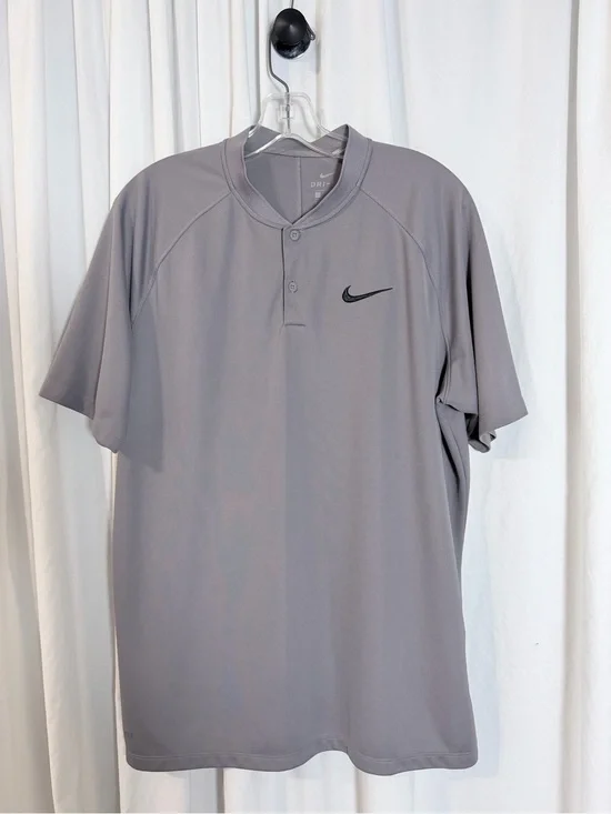 Nike Men’s Gray Dri-FIT Short-Sleeve Collarless Polo