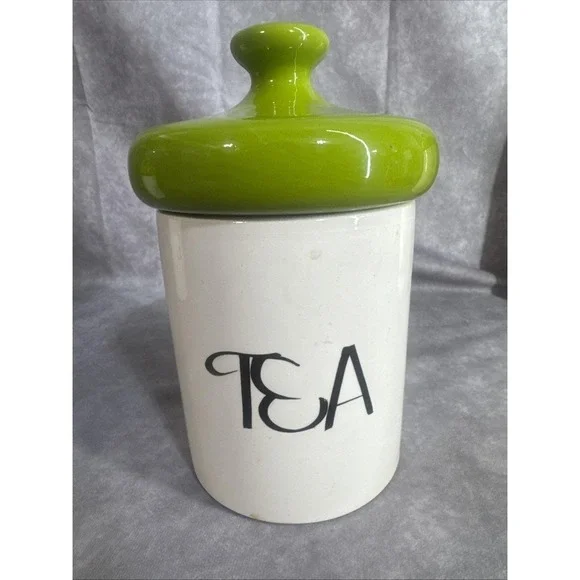 VINTAGE‎ MCM HOLIDAY DESIGNS CERAMIC TEA CANISTER GREEN MUSHROOM LID 9