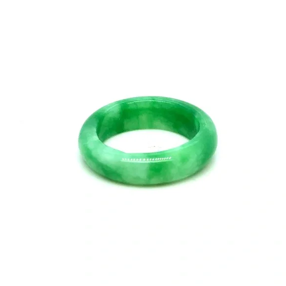 Green Jade-Style - Polished‎ Green Resin Ring