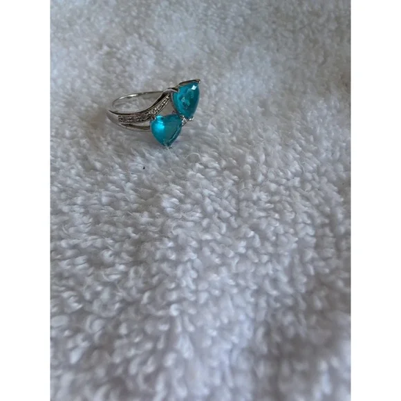 BLUE HEART STONES DIAMOND ACCENT 925 STAMPED PLATED ring size‎ 8
