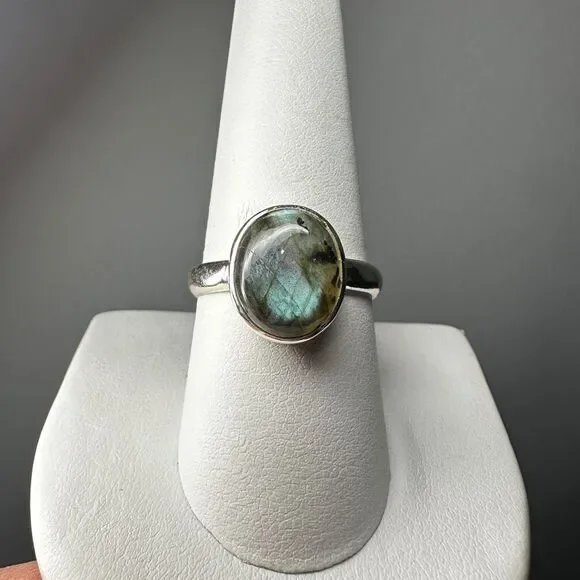 NWOT 10x12 Labradorite Cabochon solitaire ring‎ in solid sterling silver!