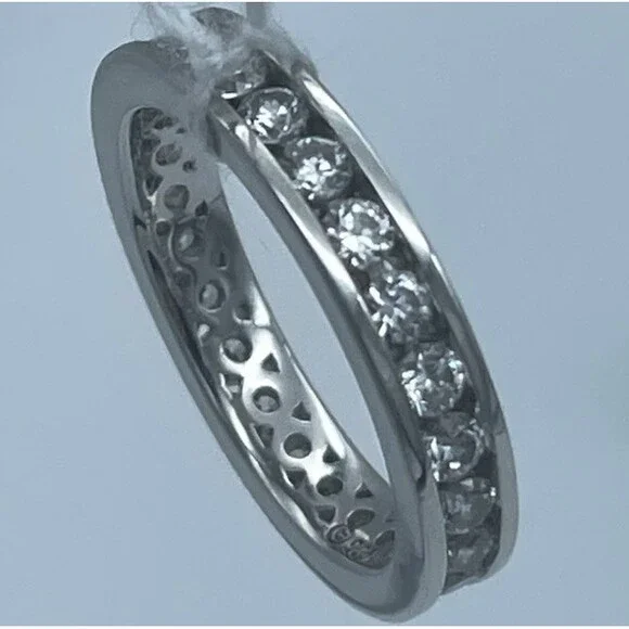 925 Sterling Silver CZ Eternity Band Ring Size 7 Made in Vietnam
