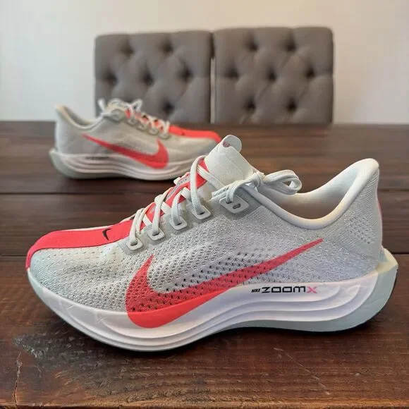 Nike Pegasus Plus Running Shoes