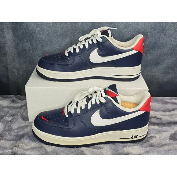 EUC Nike Air Force 1 07 LV8 Obsidian/Red/ White 