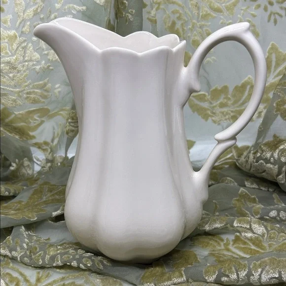 Vintage I. Godinger & Co. Porcelain Pitcher Cream Color,Scalloped Design