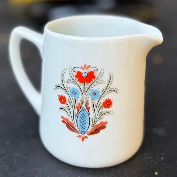 Vintage Berggren Traynor Creamer Traditional Swedish Design BTR1 3.5” Tall 6oz