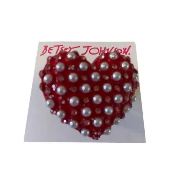 Adorable Big Red Heart & Faux Pearl Statement Stretch Ring.