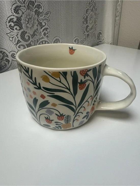 Mainstays Cream Ceramic Mug with Floral Strawberry Motif