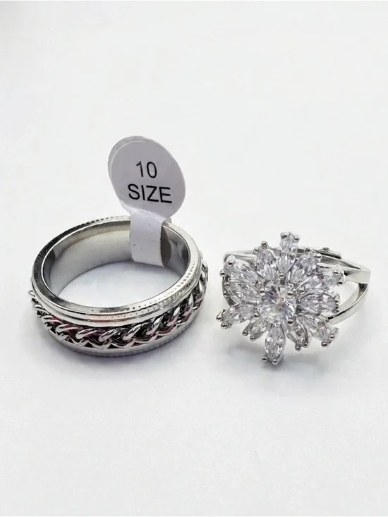 Silver -Tone Couple  Ring Set