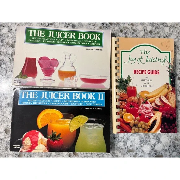 Lot of 3 The Juicer Book II The Joy of Juicing‎ Recipe Guide Cookbooks